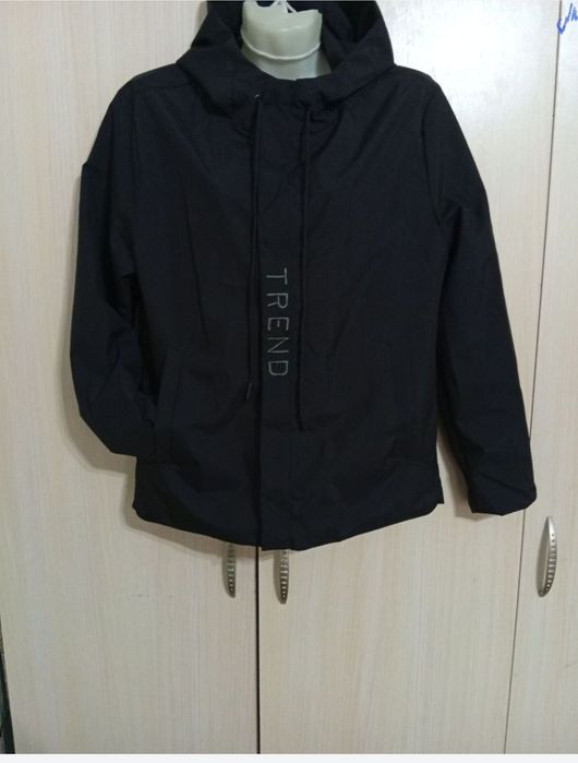 Новая ветровка на 14-15 лет осень -весна