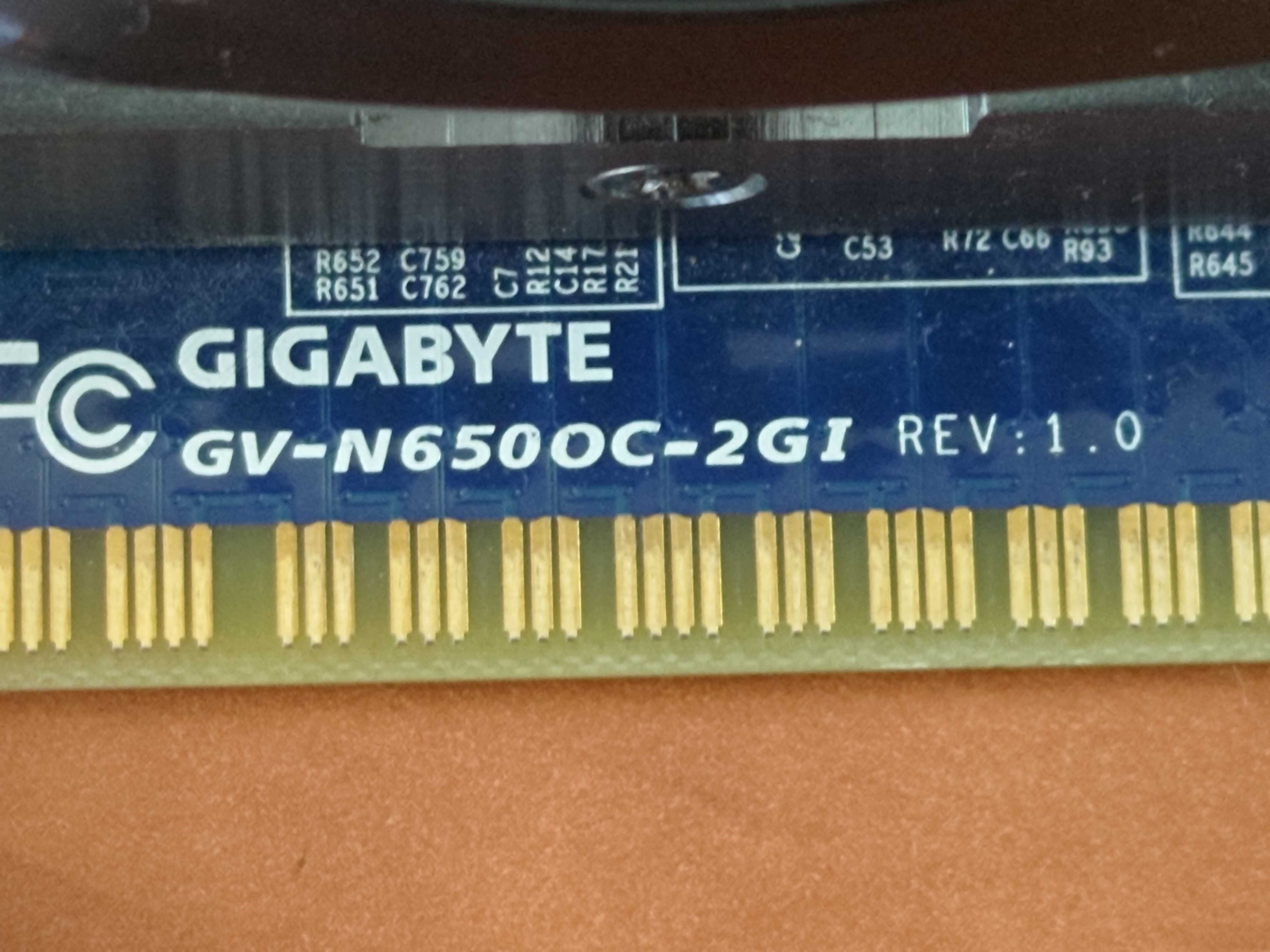 Placa video GIGABYTE GeForce GTX 650 2GB GDDR5 128 bit GV-N650OC-2GI