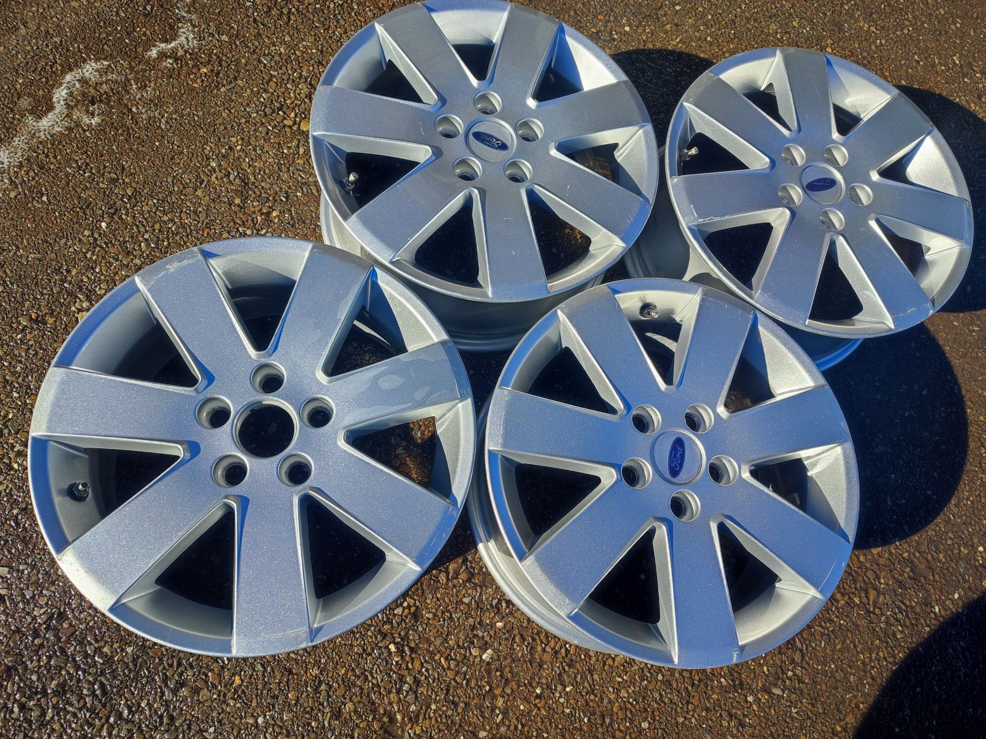 16" оригинални алуминиеви джанти за Ford Mondeo, Focus...