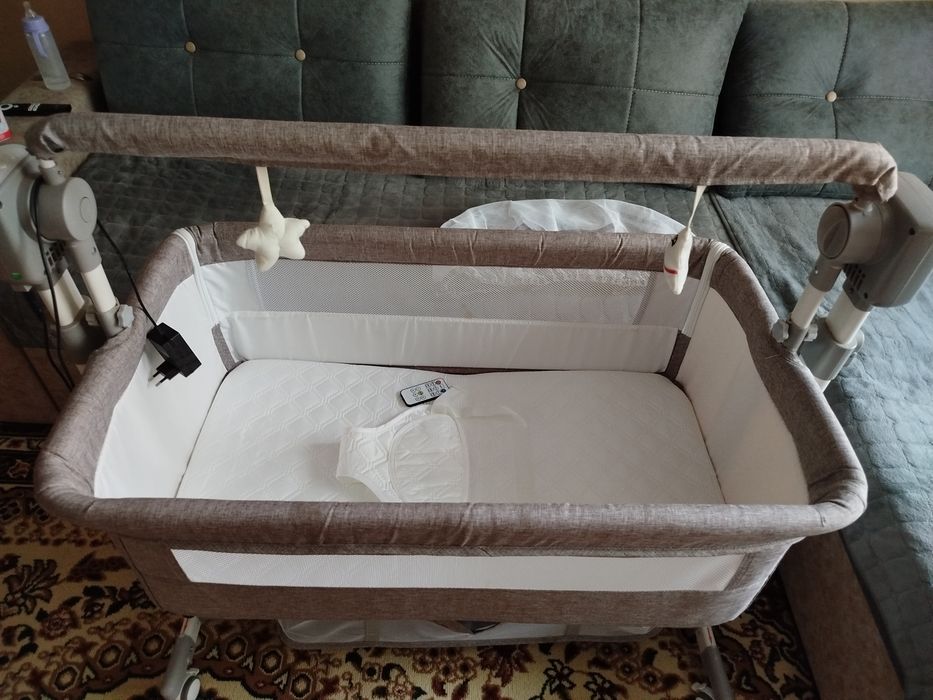 Электрическая люлька с пультом управления