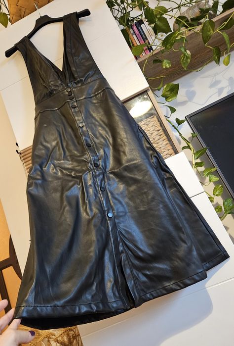 2 x Rochie/sarafan din imitiatie piele Reserved, noi, cu eticheta.