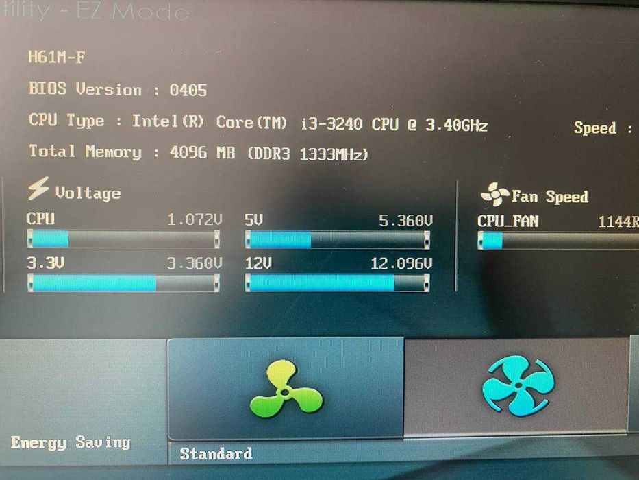 Placa de baza ASUS H61M-F i3-3240 4GB RAM