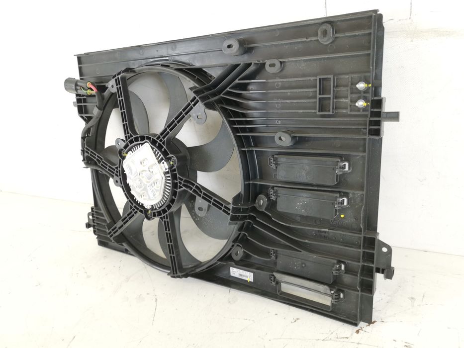 Електровентилатор Радиатор Рено Каджар / Renault Kadjar Оригинален, в