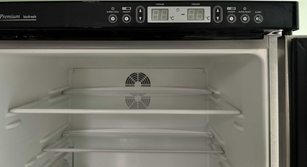 Хладилник с фризер Liebherr KGBes 4046 с два компресора