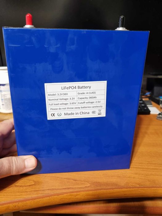 Acumulator LiFePO4 360 Ah format din 4 ac. litiu 3.2 V noi