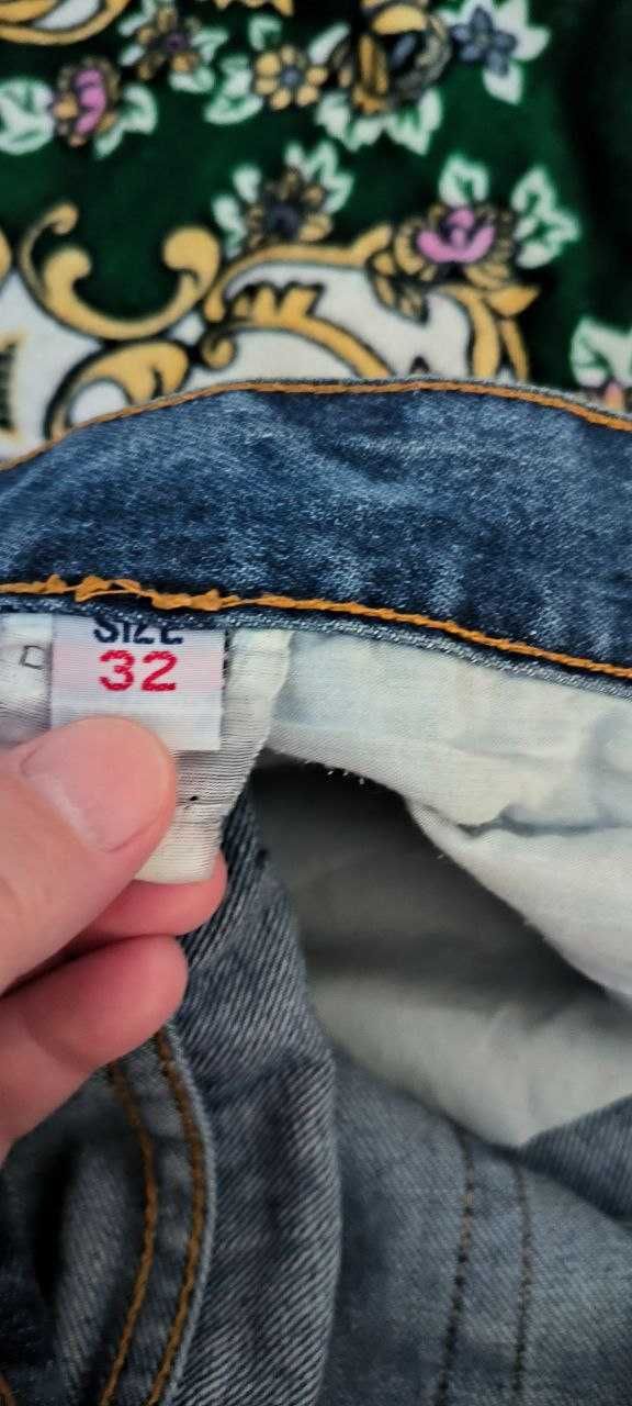 Продаются шорты для мальчиков джинсовые