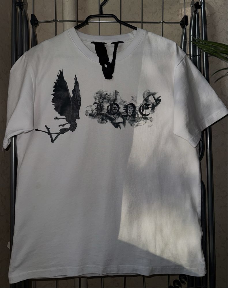 Бяла тениска VLONE
