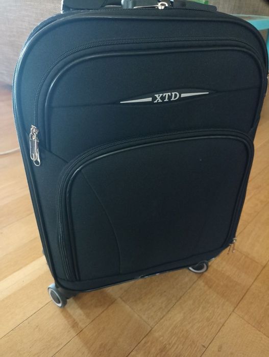 Vând valiza cabina WizzAir