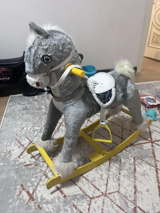 Продам коня игрушка