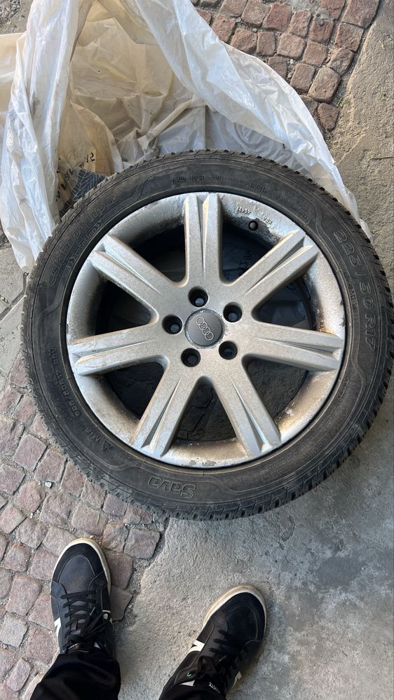 Комплект зимни гуми 225/50/17 с джанти 5х112, Ауди, VW.
