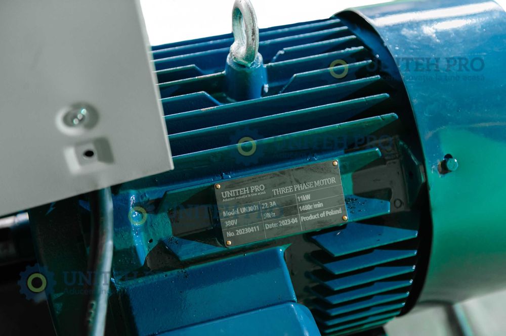 Granulator KL-250 cu 3 matrite și motor inclus 11 KW Garanție 24 luni