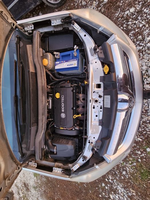 Opel zafira B xenon на части