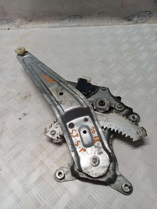 macara geam stanga spate  suzuki vitara - benzina 2018