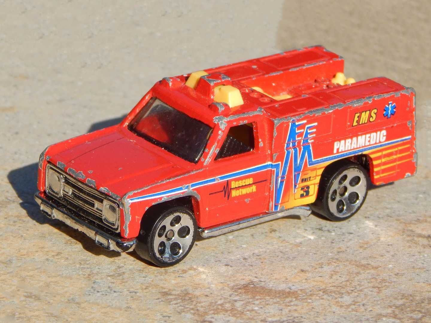 Macheta camioneta interventie paramedici GMC Hot Wheels 1974