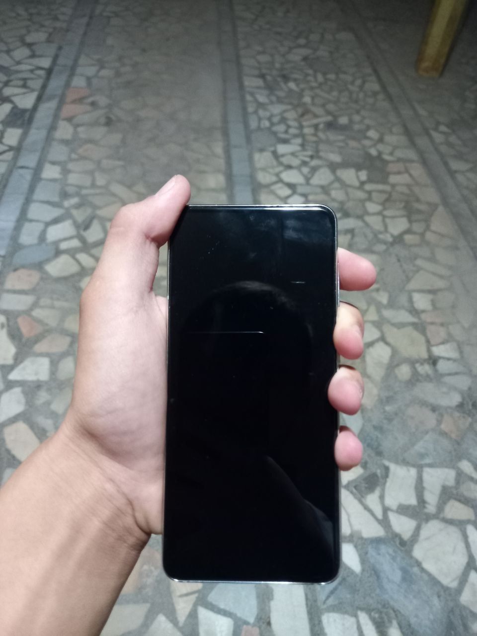 Samsung  S21 kafolat bilan