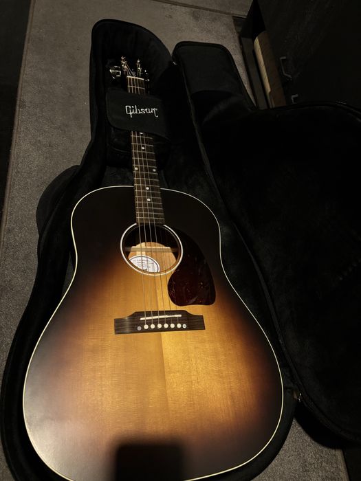 Gibson J-45 Special/Sunburst