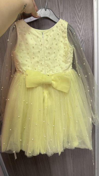 Платья на девочку