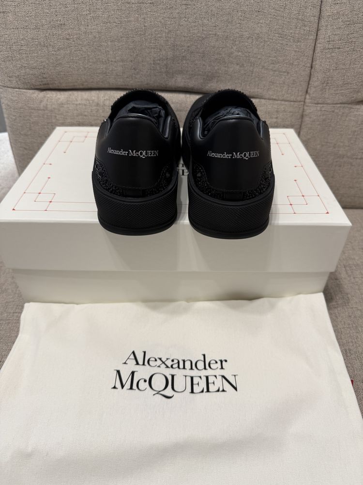 Alexander McQueen slip-on sneakers, Noi, originali, marime 40