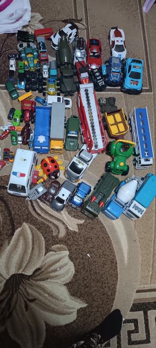 Пакет машинок для детей