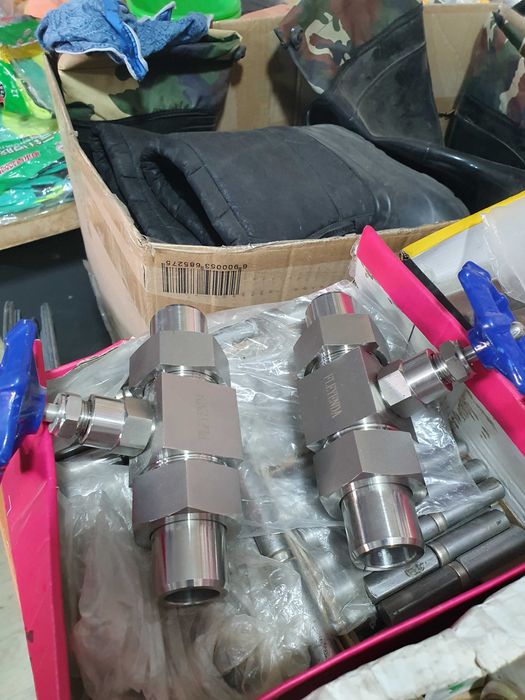 Продаю кран из нержавеюшие стал