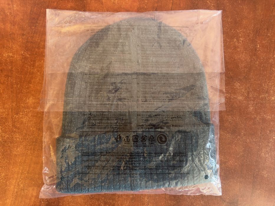 Căciulă damă marca O’NEILL, nouă, model deosebit