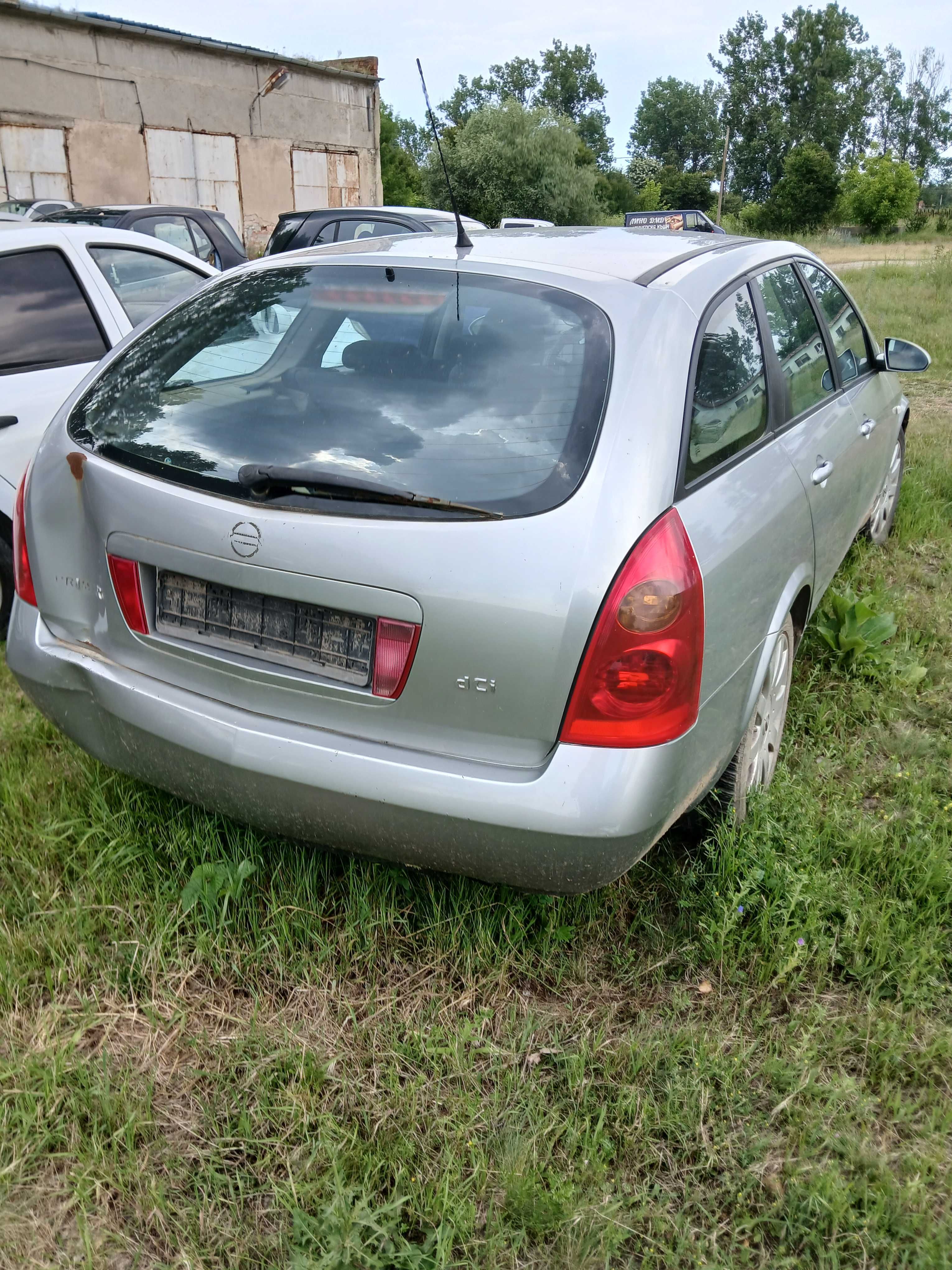 Нисан примера на части