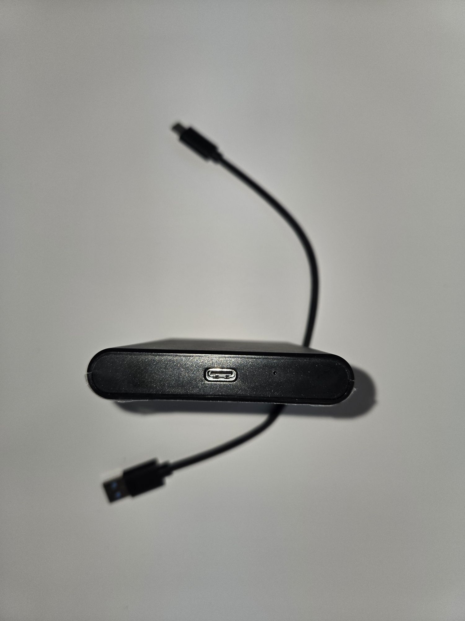 Внешный жесткий диск  TOSHIBA 1 TB