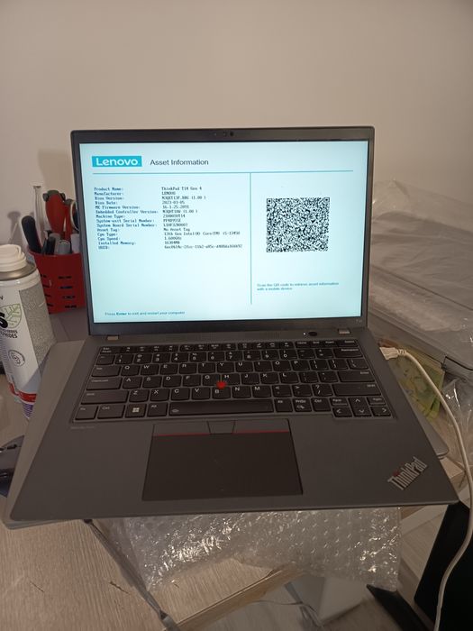 OCAZIE! Lenovo ThinkPad T14 gen4/IntelCore i5-13gen/16GB DEFECT!
