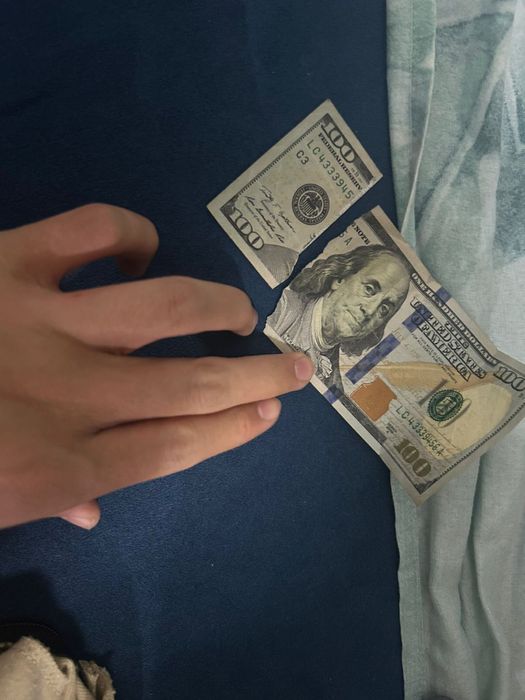 Продам порезанных 100 долларов