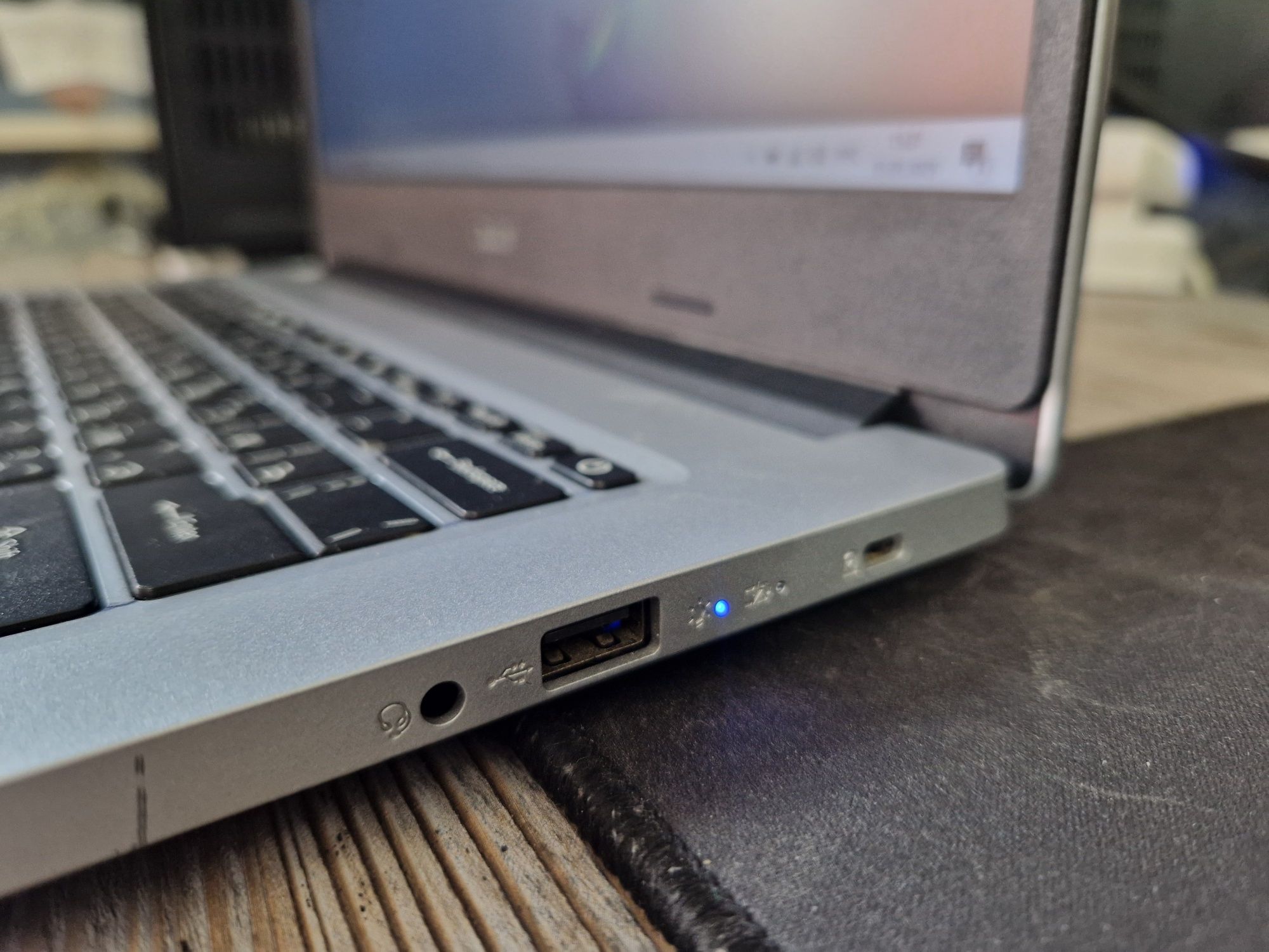 Acer для работы Acer Aspire1 114