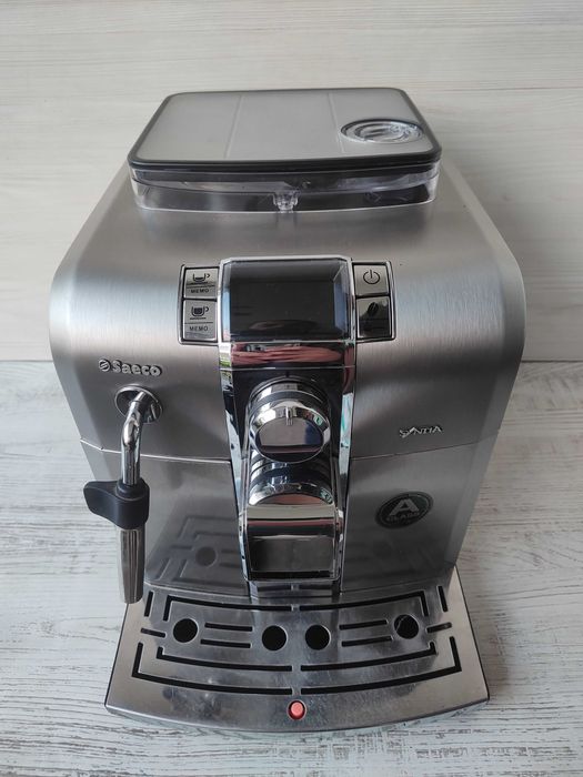 Кафеавтомат - робот Saeco SYNTIA inox