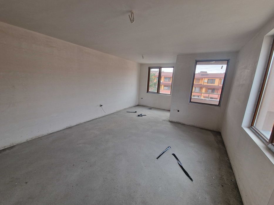 Тристаен апартамент в широк център на Благоевград – до Лидл