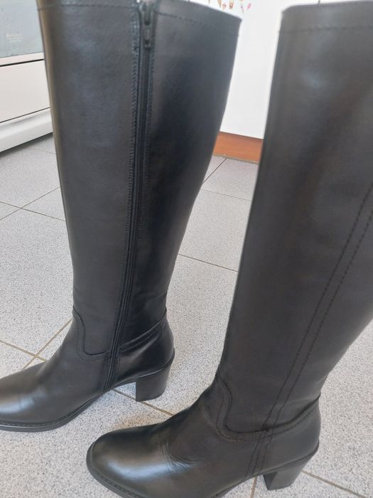 Дамски ботуши,естествена кожа,номер 36,обувани няколко пъти,без забеле