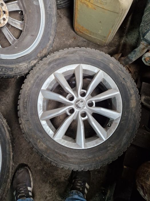 1 BUC janta skoda originala r16 cod 5E0601025BA Janta skoda