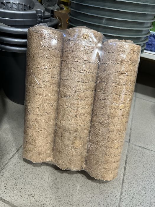 Еко брикети от дъб 1 бр  пакет е 5 кг цена 1.50 лв