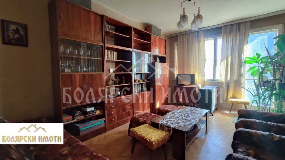 Продава се Многостаен апартамент в Велико Търново, Център - 122 кв.м за 1260 €/кв.м - Снимка #3