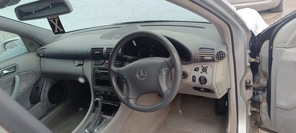 Mercedes c220/Мерцедес w203