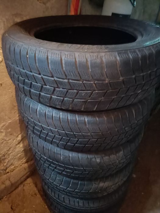 Anvelope m+s pe 15