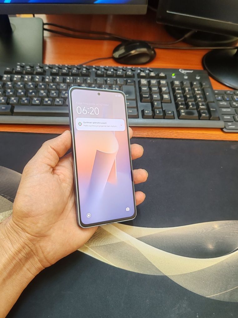 Redmi note 13 12/128gb(2023)ideal ochilmagan usta kurmagan aybi yuq