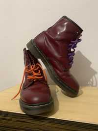 Vând ghete Dr.Martens