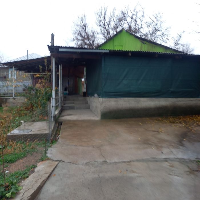 Сдам дом в аренлу  на длительный срок