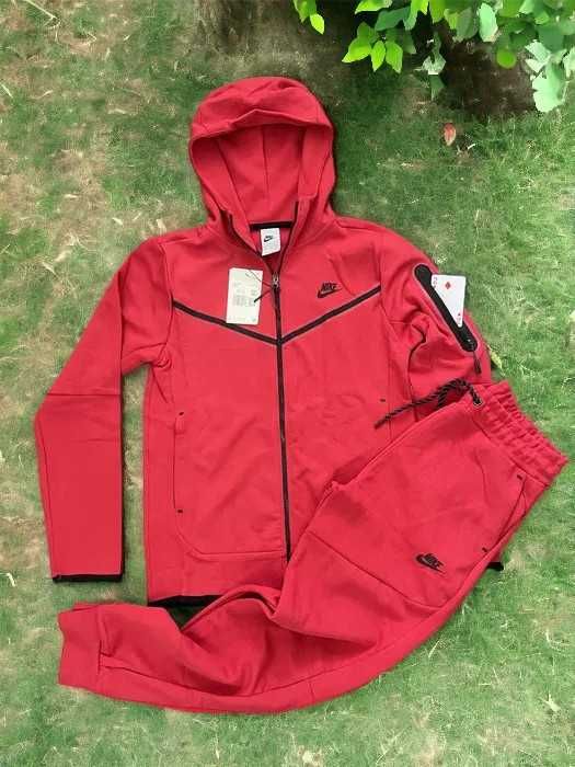 Trening Nike TECH Fleece Rosu / Trening Dama Barbati