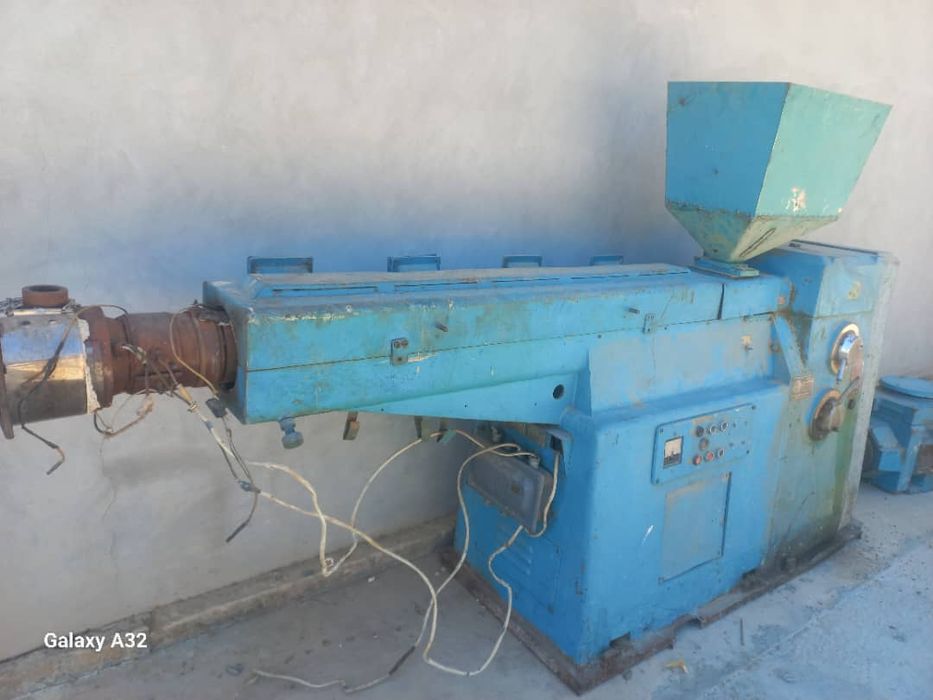 Poltlin plastmassa ishlab