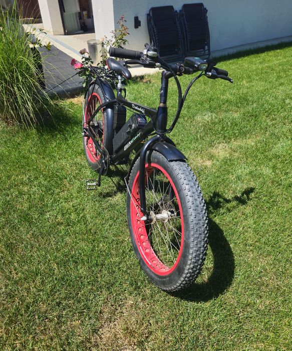 Vând bicicleta electrică