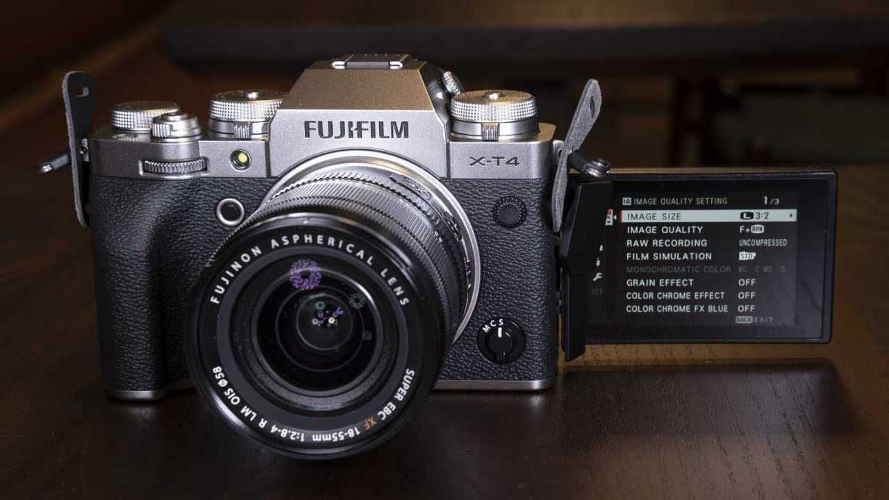 fujifilm хт4+18-55 f2.8-4  в идеальном состоянии
