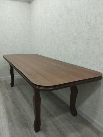 Продам стол для гостиной  250x90x75