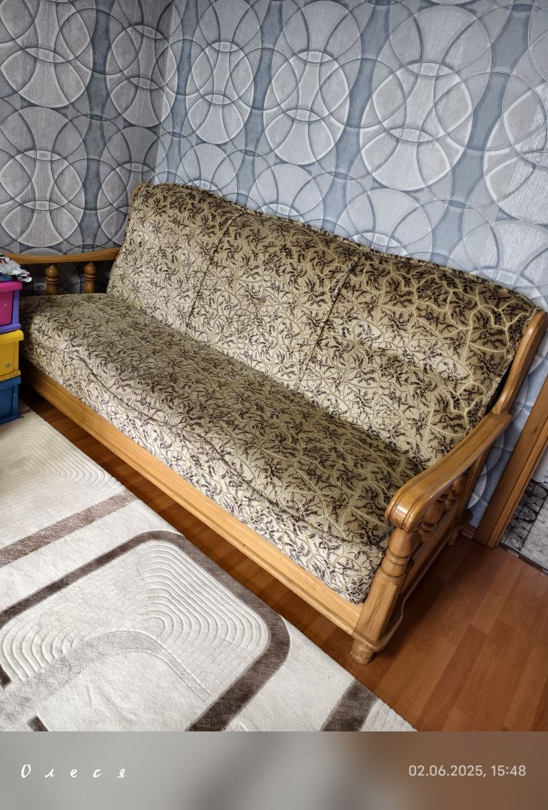 Продам диван в отличном состоянии