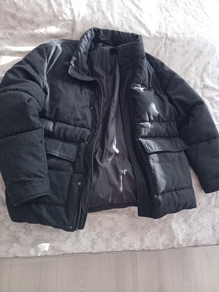 Продавам зимно мъжко яке