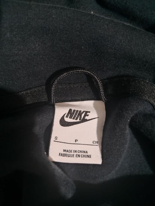 Nike tech mărimea s