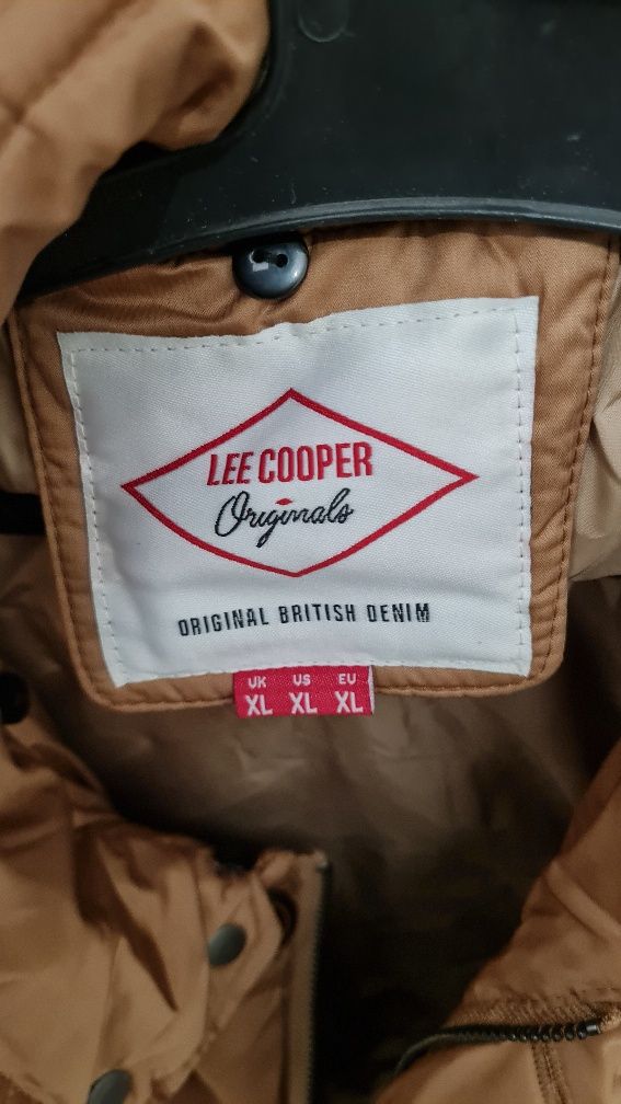 Geaca noua Lee Cooper